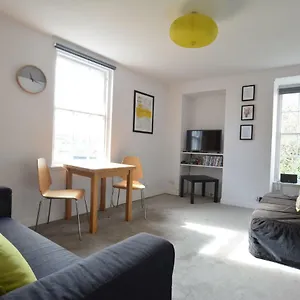 The Bolthole - Fantastic Old Town Location! , Edinburgh United Kingdom